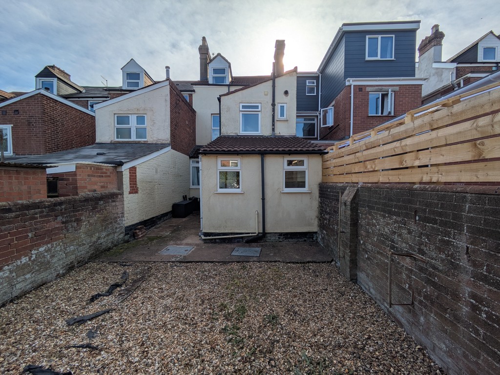 6 bed house to rent in 31 Springfield Road, Exeter 17