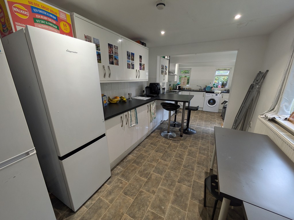 6 bed house to rent in 31 Springfield Road, Exeter  - Property Image 3