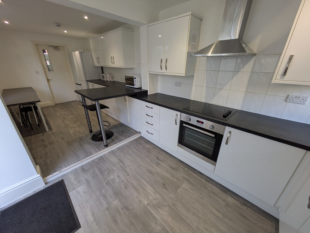 6 bed house to rent in 31 Springfield Road, Exeter  - Property Image 3