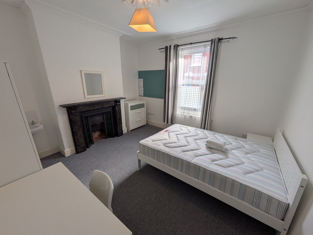 6 bed house to rent in 31 Springfield Road, Exeter 7