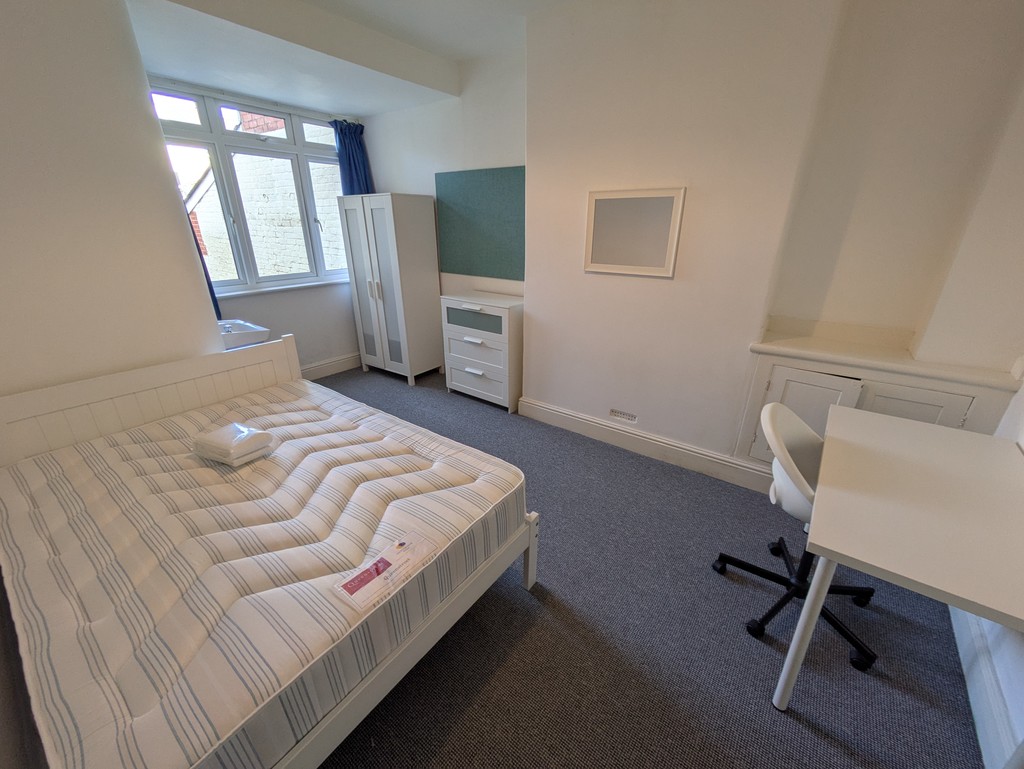 6 bed house to rent in 31 Springfield Road, Exeter 8