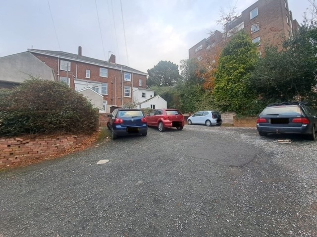 22 bed house for sale in Blackboy Road, Exeter 2