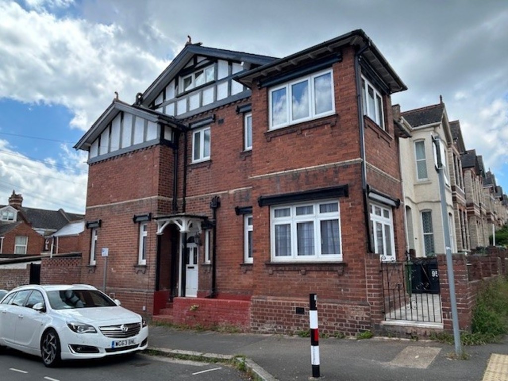5 bed house for sale, EX4