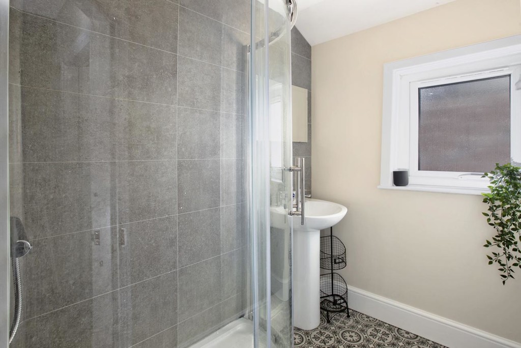 6 bed house for sale in Archibald Road, Exeter  - Property Image 11