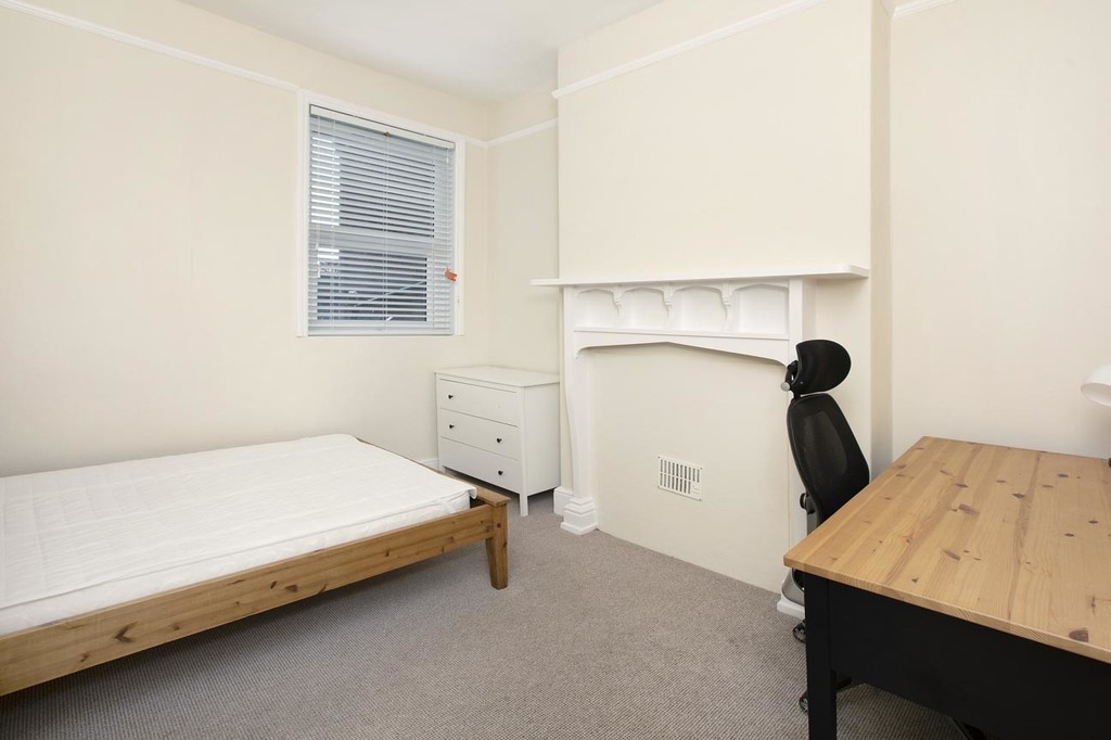 6 bed house for sale in Archibald Road, Exeter  - Property Image 14