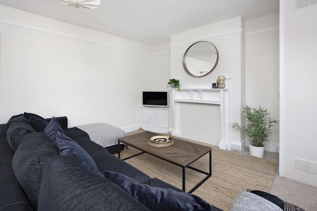 6 bed house for sale in Archibald Road, Exeter  - Property Image 5