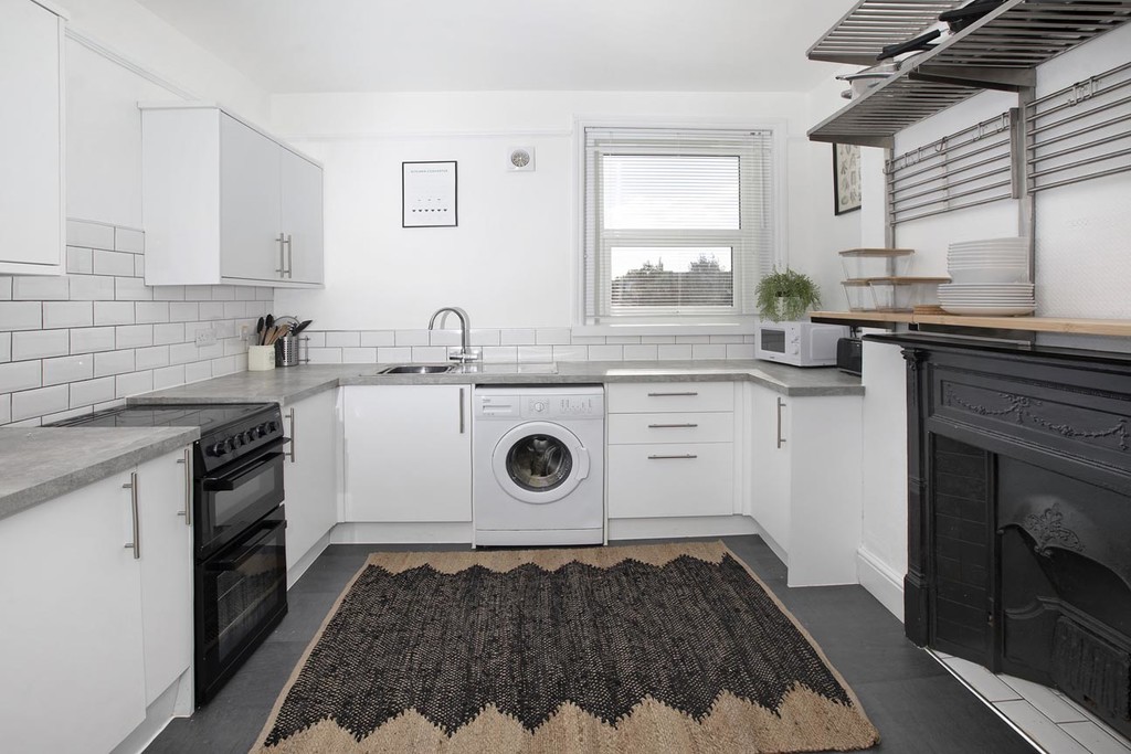 6 bed house for sale in Archibald Road, Exeter  - Property Image 8