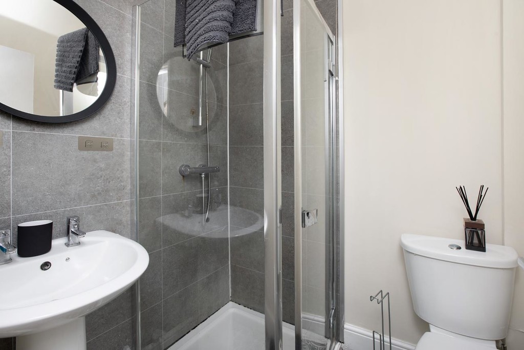 6 bed house for sale in Archibald Road, Exeter 10