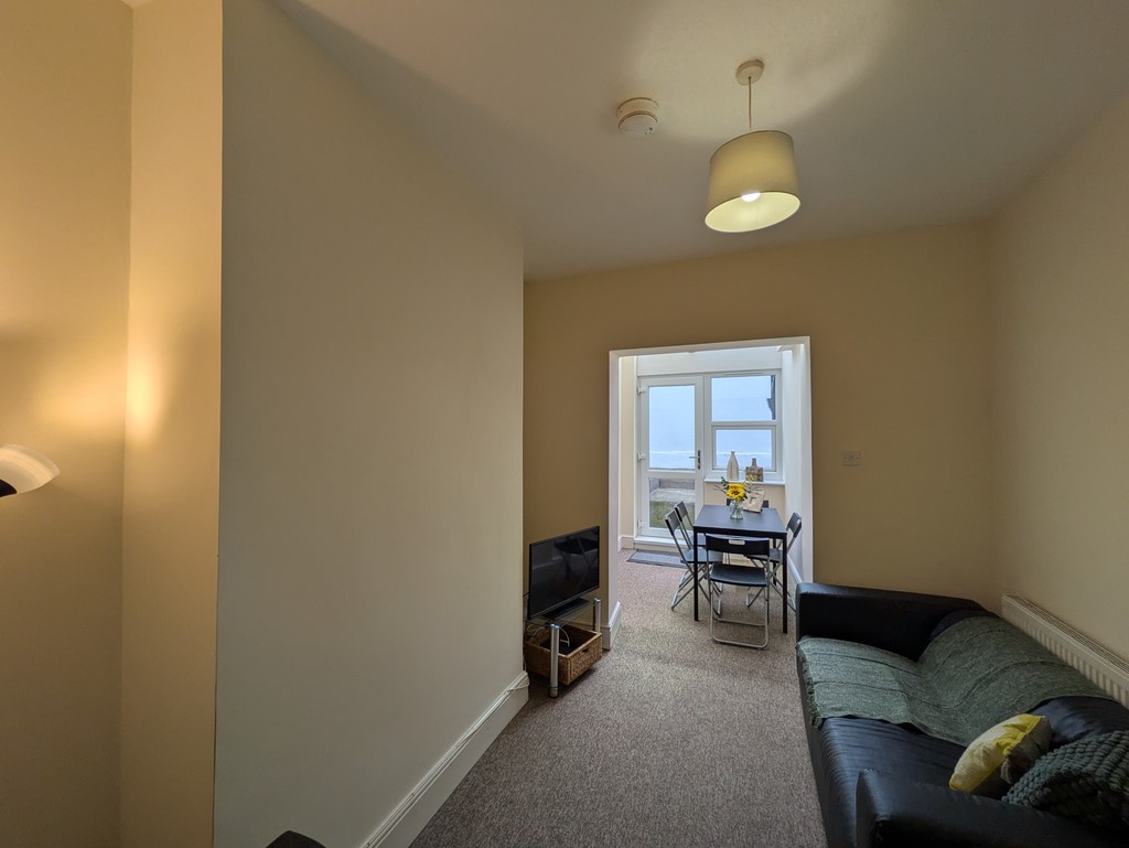 5 bed house for sale  - Property Image 6