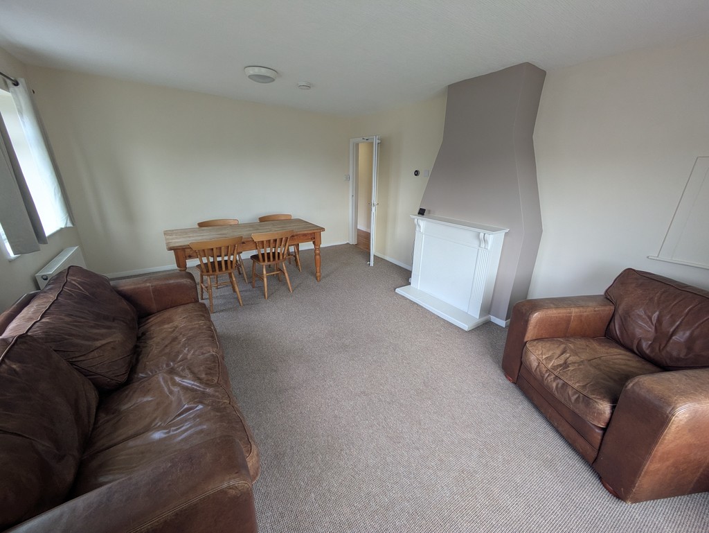 4 bed flat to rent in Polsloe Road, Exeter 2