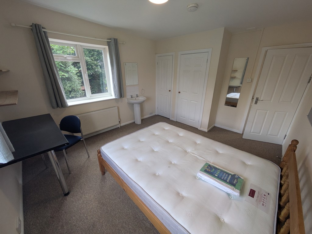 4 bed flat to rent in Polsloe Road, Exeter 11