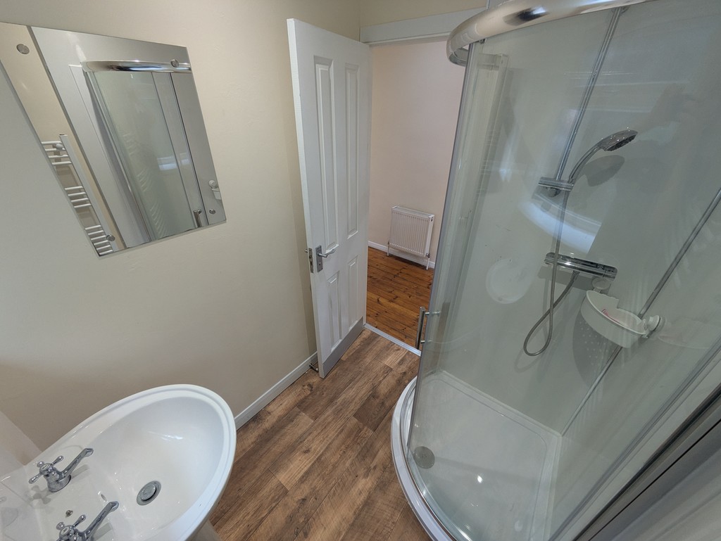4 bed flat to rent in Polsloe Road, Exeter  - Property Image 9