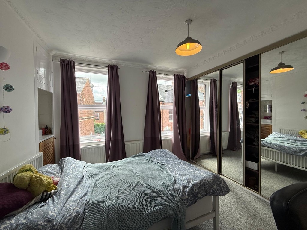6 bed house for sale  - Property Image 13