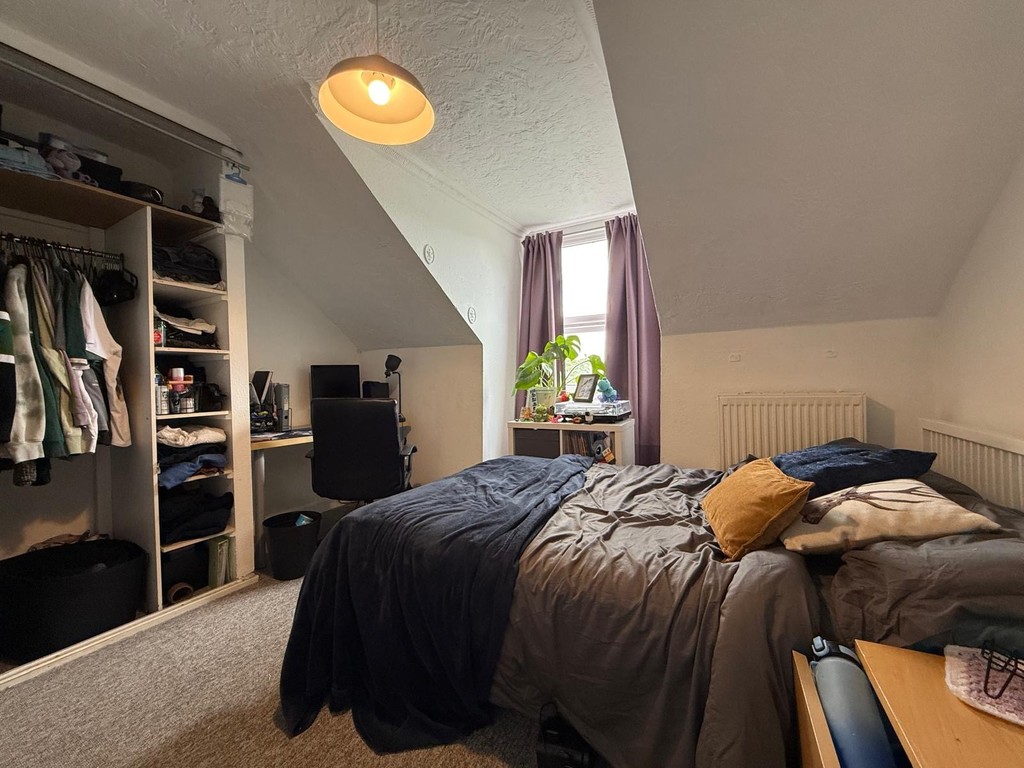 6 bed house for sale  - Property Image 19