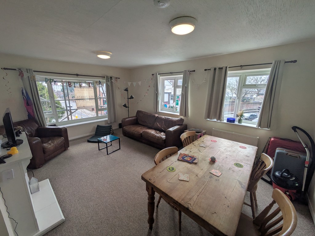 1 bed flat to rent in Polsloe Road, Exeter  - Property Image 2