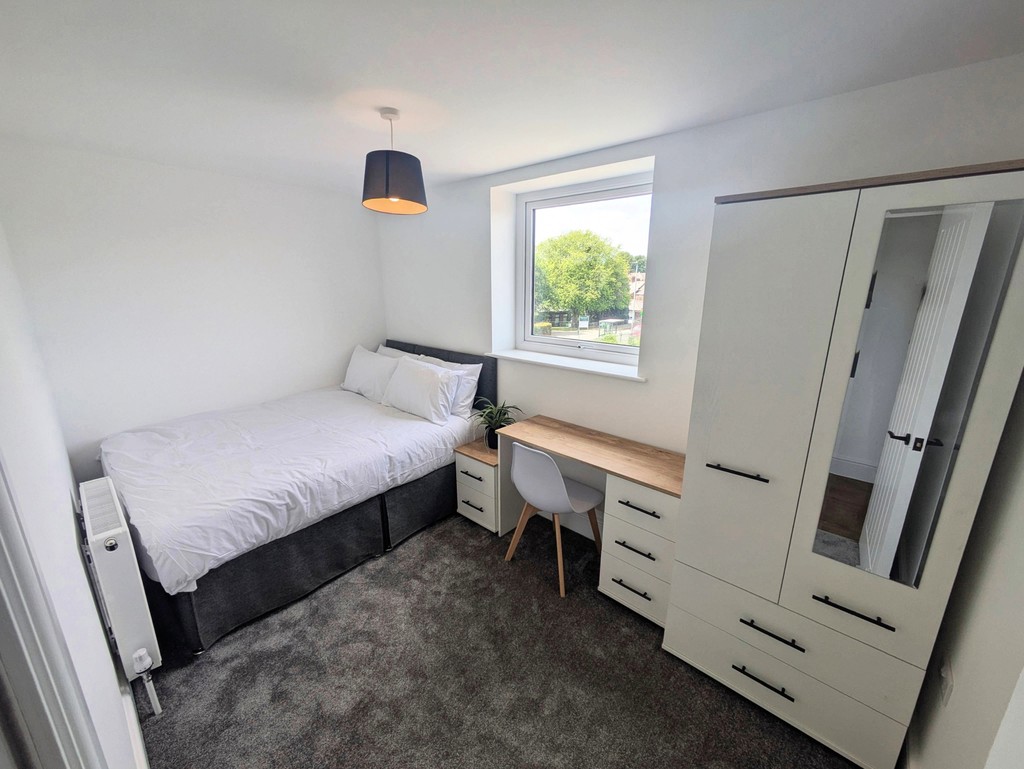 2 bed flat to rent in Mount Pleasant Road, Exeter 7