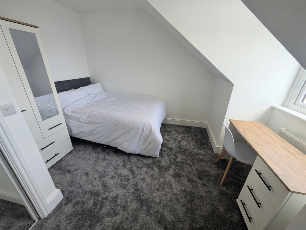 2 bed flat to rent in Mount Pleasant Road, Exeter 6