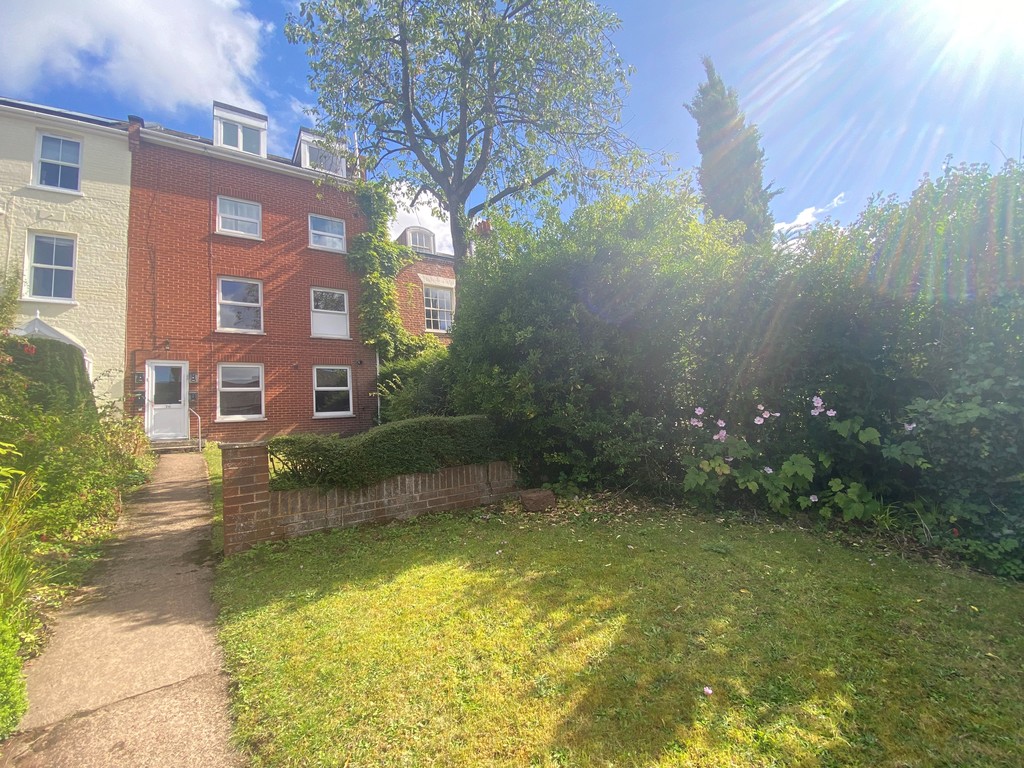 2 bed flat to rent in Longbrook Street, Exeter, EX4
