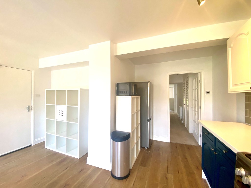 2 bed flat to rent in Longbrook Street, Exeter 6