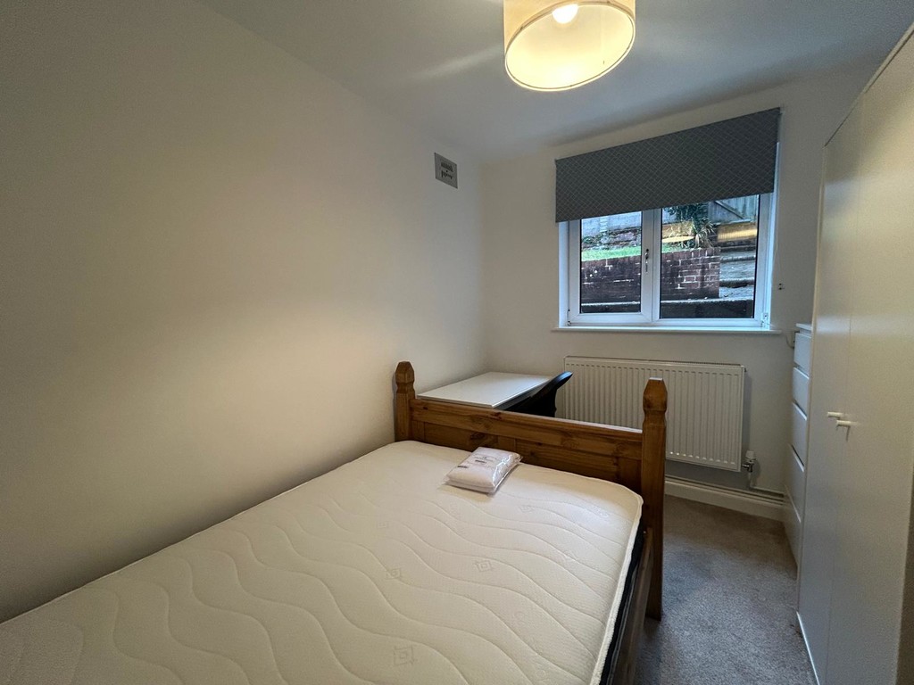 2 bed flat to rent in Longbrook Street, Exeter 7