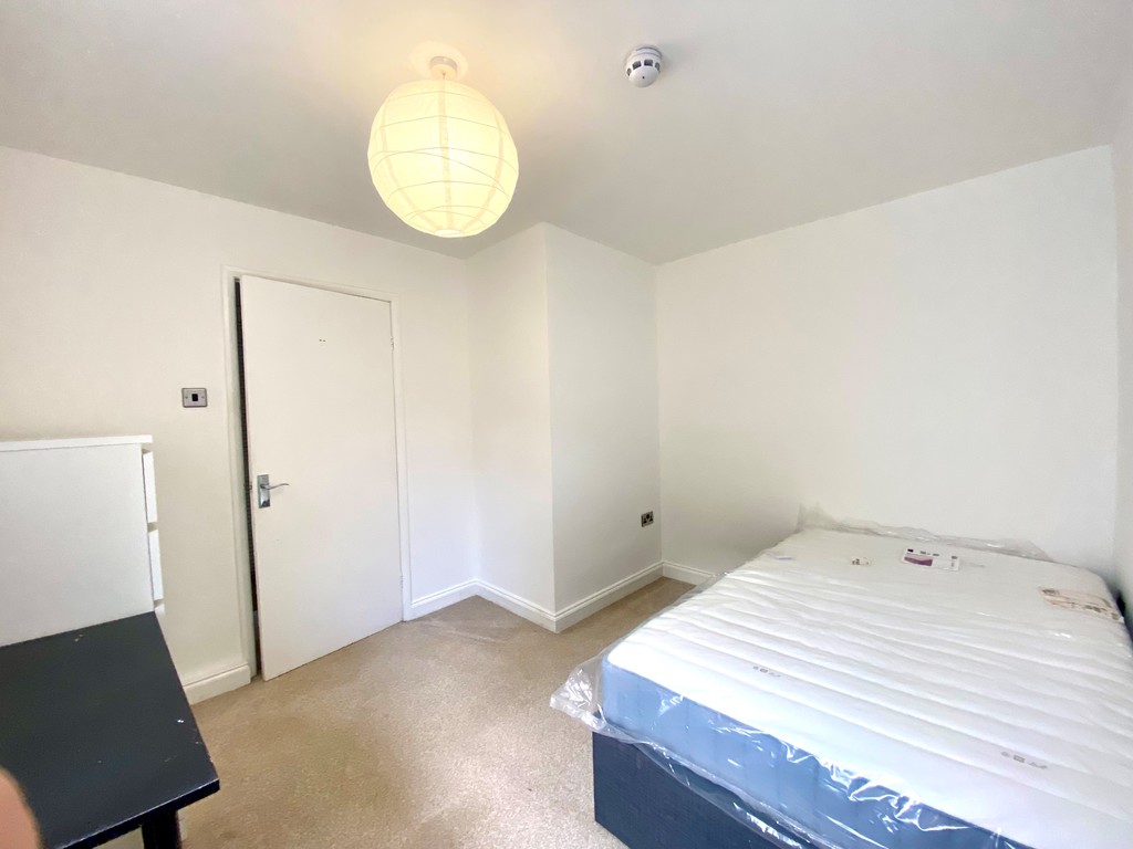 2 bed flat to rent in Longbrook Street, Exeter  - Property Image 7