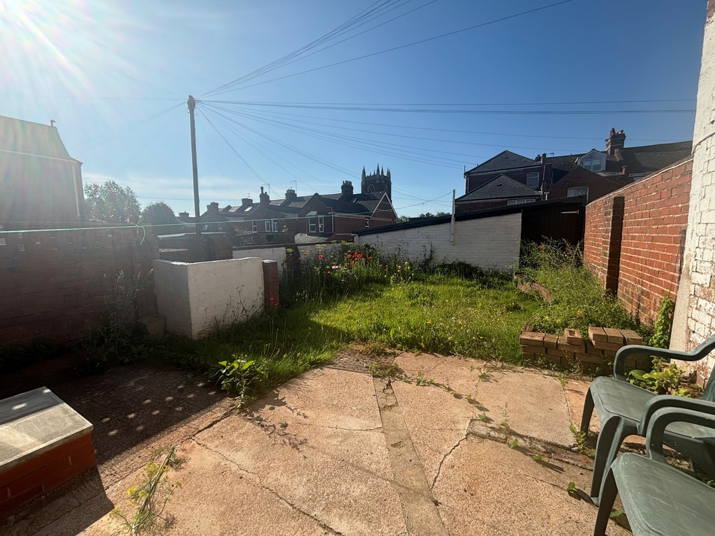 5 bed house to rent  - Property Image 17