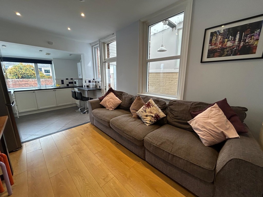 5 bed house to rent, EX4
