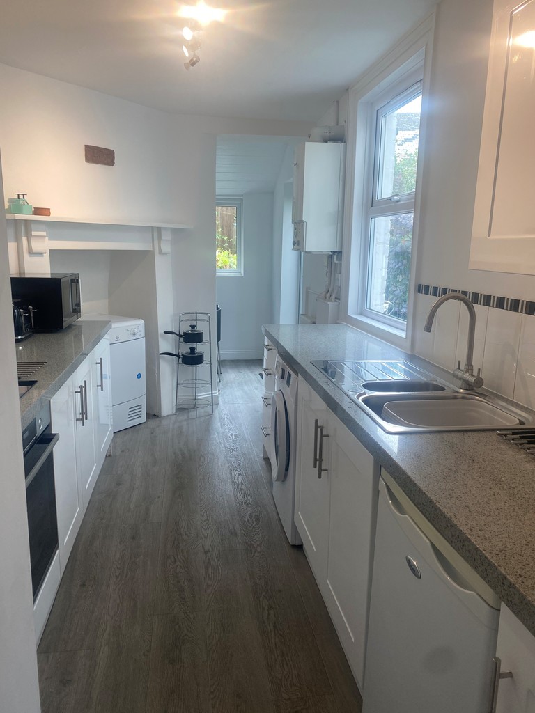 4 bed house for sale 2