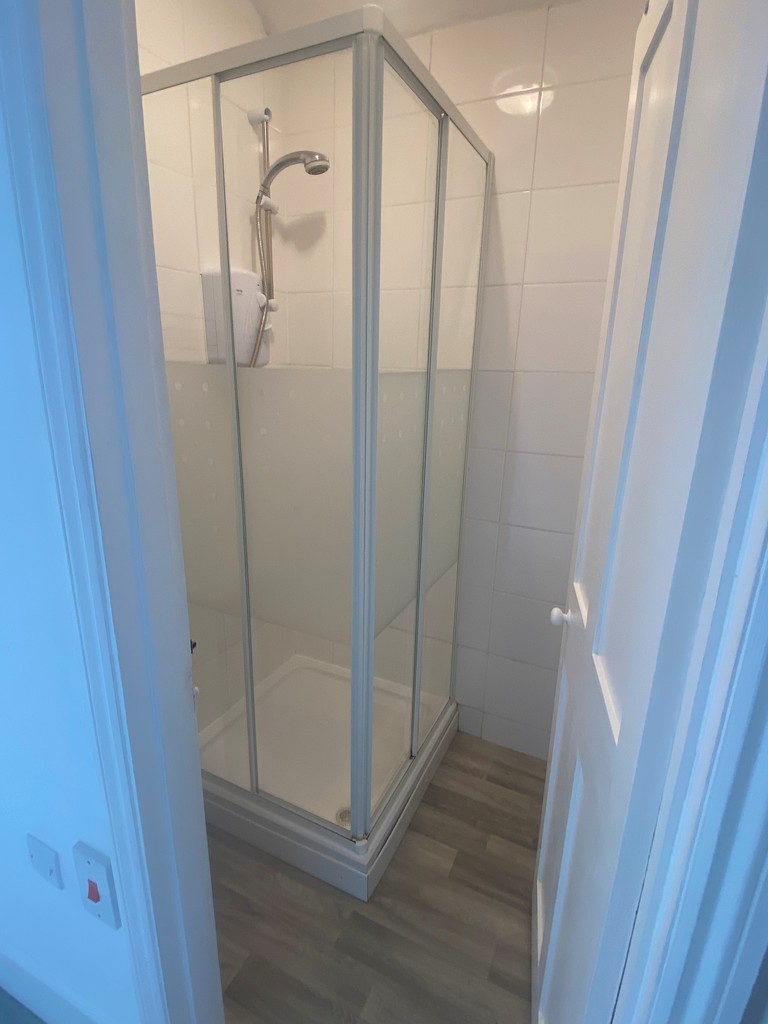 4 bed house for sale 14