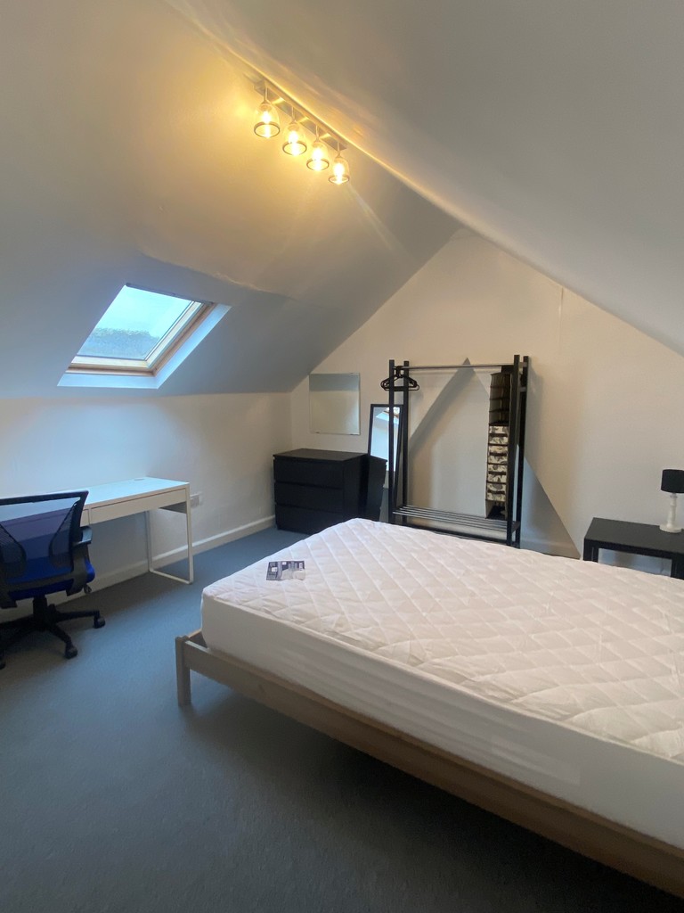 4 bed house for sale 20