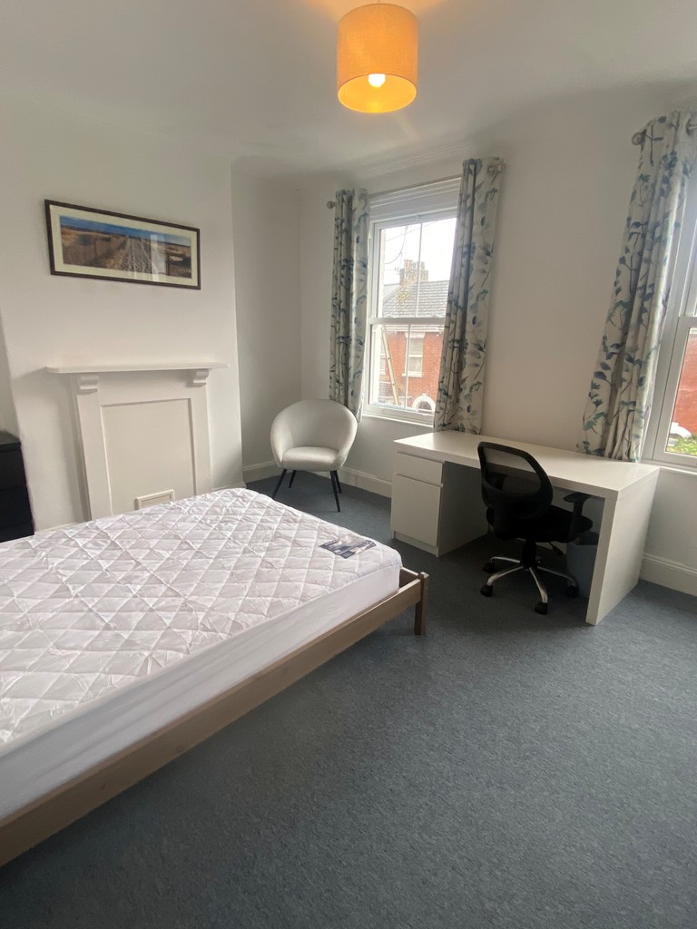 4 bed house for sale 4