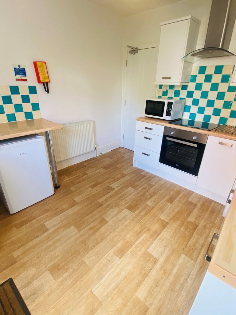 3 bed house for sale  - Property Image 3