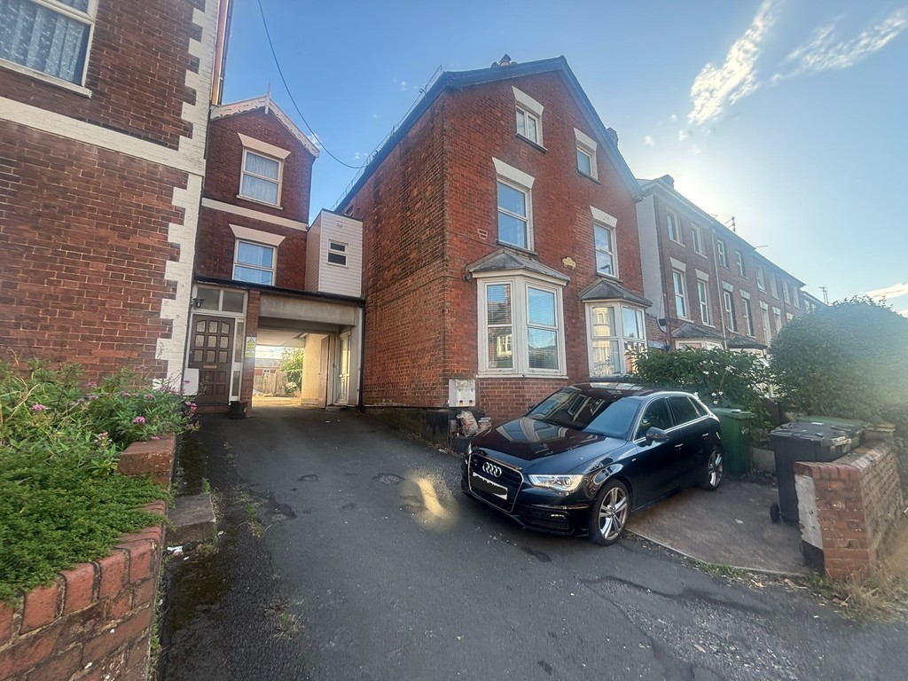 5 bed house to rent, EX4