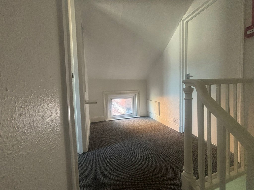 5 bed house to rent 23