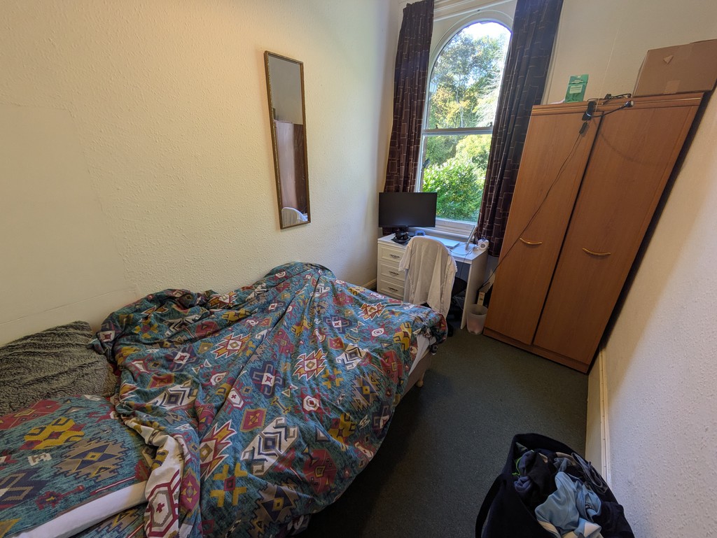 9 bed house to rent  - Property Image 15