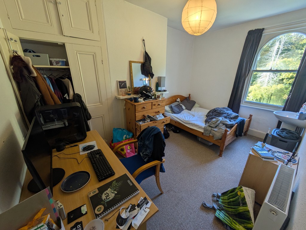 9 bed house to rent  - Property Image 19