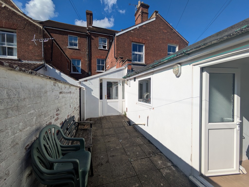 9 bed house to rent 23