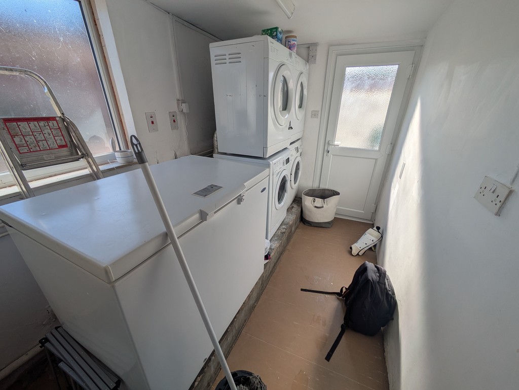 9 bed house to rent 6