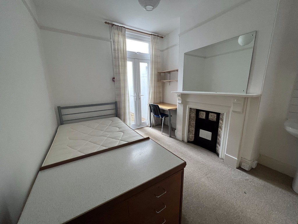 6 bed house for sale in Elmside  - Property Image 7