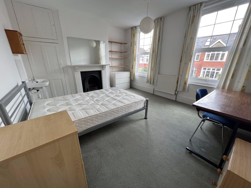 6 bed house for sale in Elmside  - Property Image 8