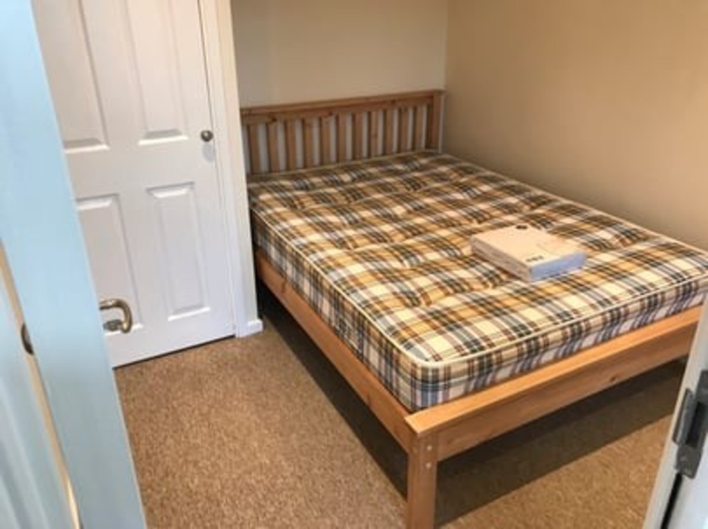 5 bed house to rent in Eldertree Gardens, Exeter 4