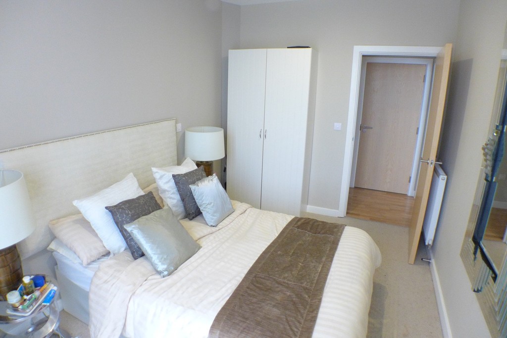 2 bed flat to rent in Station Road, Sidcup, DA15 3