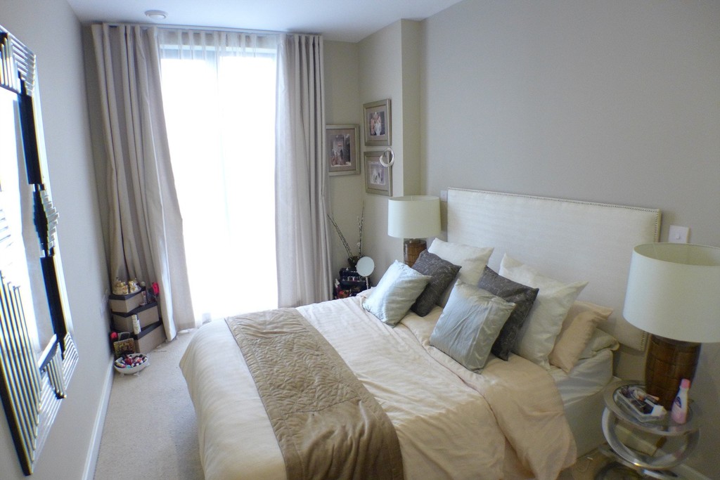 2 bed flat to rent in Station Road, Sidcup, DA15 6