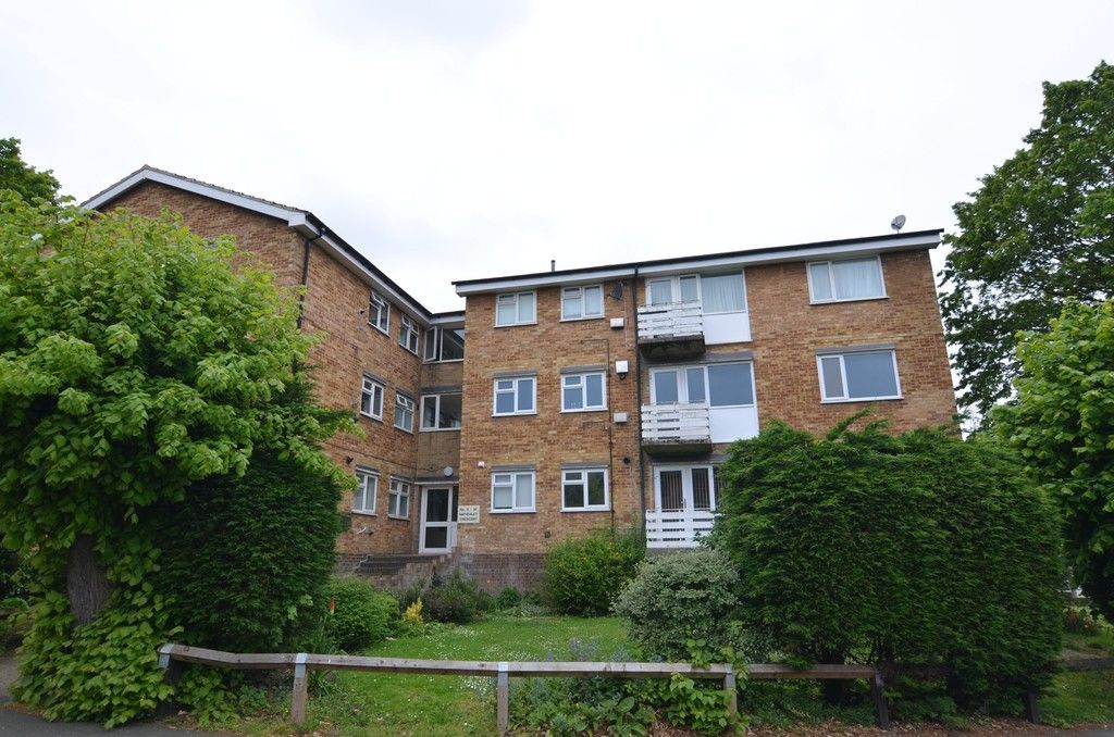 2 bed flat to rent in Hatherley Crescent, Sidcup, DA14, DA14
