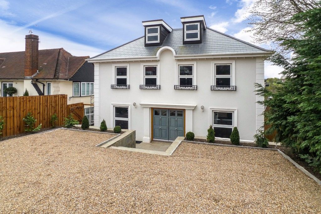 7 bed house to rent in Oakfield Lane, Dartford, DA1, DA1