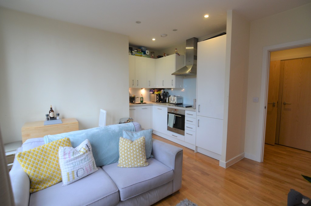 1 bed flat to rent in Fold Apartments, Station Road, DA15 3