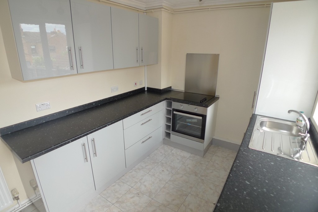 2 bed flat to rent in Coleman Road, Belvedere, DA17  - Property Image 3