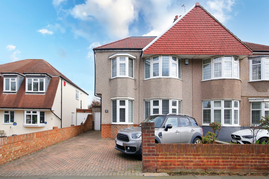 4 bed house for sale in Hurst Road, Sidcup, DA15  - Property Image 1