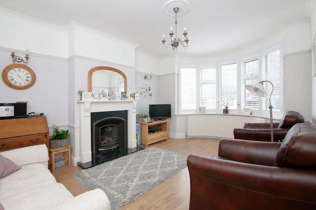 4 bed house for sale in Hurst Road, Sidcup, DA15  - Property Image 2