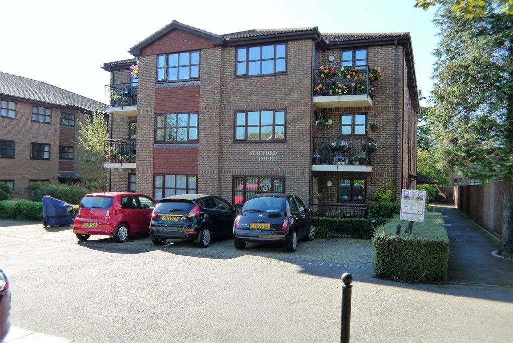 2 bed flat to rent in Parkhill Road, Bexley, DA5, DA5